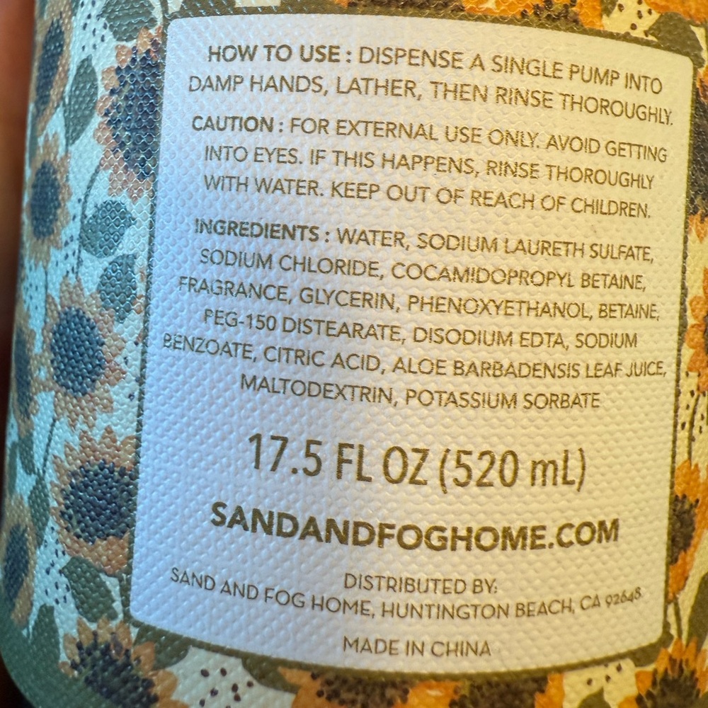Sand & Fog NWT HoneyCrisp Harvest Scented 17.5Oz Hand Soap Quantity of 2 - Picture 4 of 5